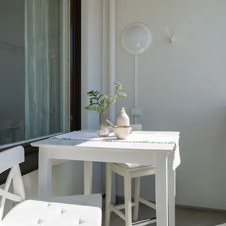 Apartman Parvekkeellinen Kaksio Tammelan Torin Laidalla Tampere