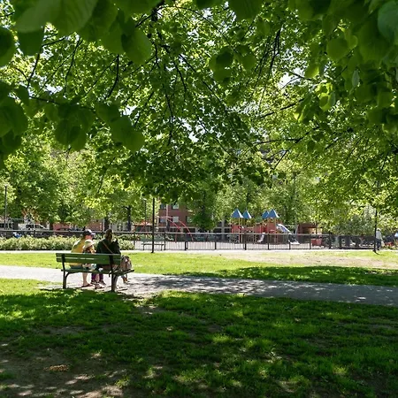 Parvekkeellinen Kaksio Tammelan Torin Laidalla Apartman Tampere